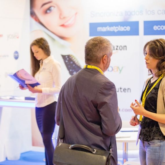 marta-rocio-stand-570x570